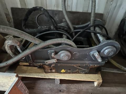 Oil Quick OQ 65 vollhydraulischer Schnellwechsler Oilquick_OQ65_02 778a1e