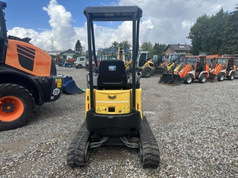 Yanmar VIO 17 Canopy IMG_2467 2df79c
