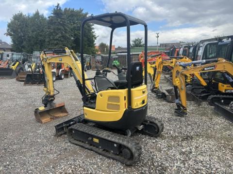 Yanmar VIO 17 Canopy IMG_2468 285328