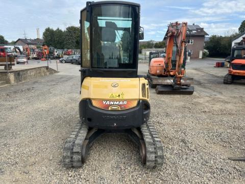 Yanmar Vio 25-4 IMG_2605 3c25fe