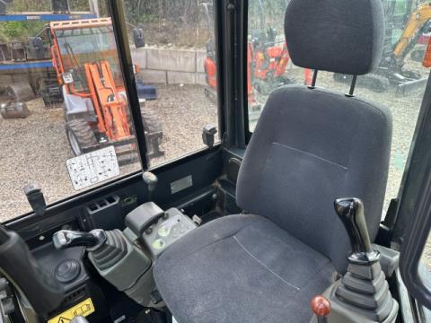 Yanmar Vio 25-4 IMG_2608 f51cf1