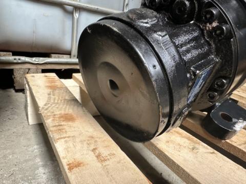 Kramer Fahrmotor für 5035 Kramer_5035_Fahrmotor_03 4129f0