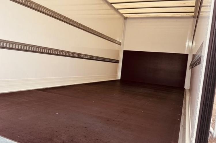 Fuso Canter 7 C 18 Koffer und Ladebordwand 1000 kg Vorführwagen Fuso_7C18_Koffer_LBW_1000kg_08 45dfa4