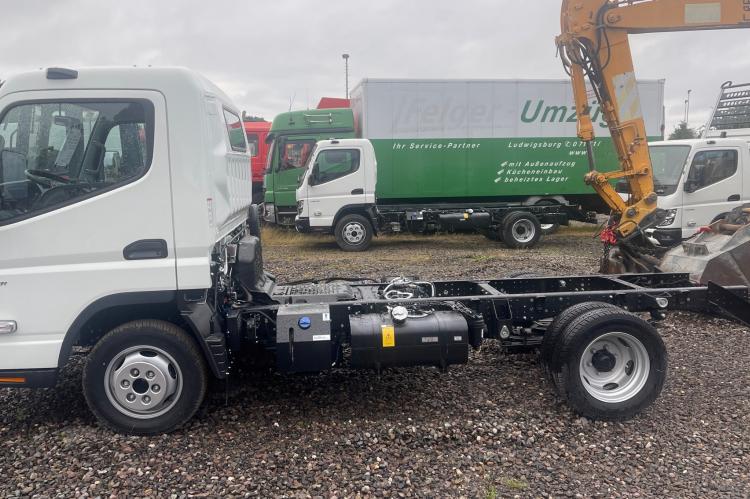 Fuso 3 C 15 Fahrgestell Fuso_3C15_AMT_2800mm_02 038ce2