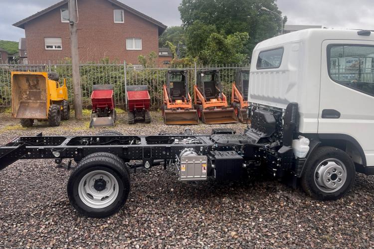 Fuso 3 C 15 Fahrgestell Fuso_3C15_AMT_2800mm_06 318292