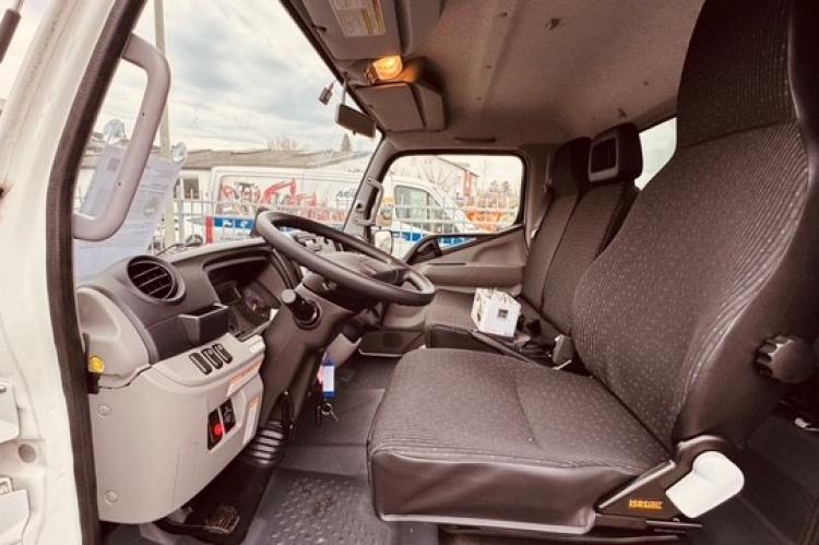 Fuso Canter 7 C 18 Koffer und Ladebordwand 1000 kg Vorführwagen Fuso_7C18_Koffer_LBW_1000kg_11 3f8ed0