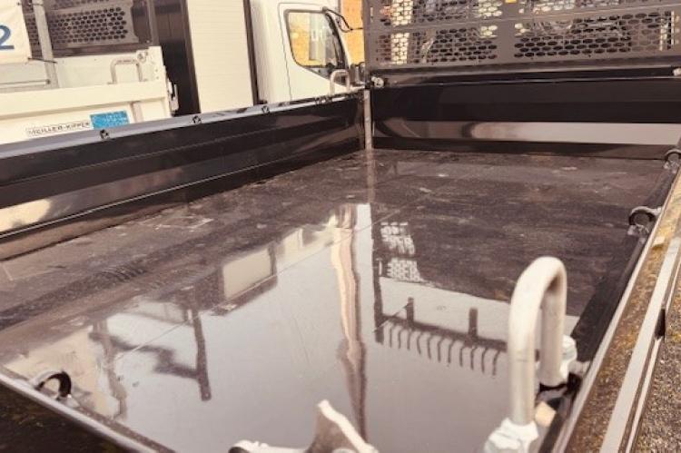 Fuso Canter 6 S 15 - Kipper - Nutzlast 2700 kg Fuso_6S15_Meiller_schwarz_09 34ae24