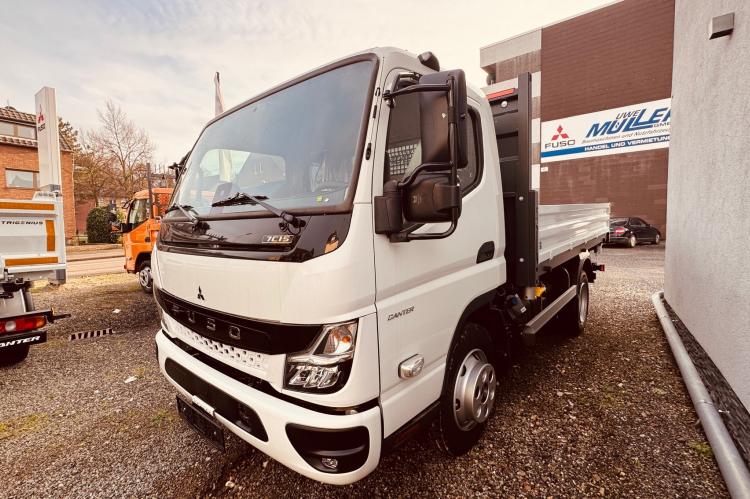 Fuso 7 C 15 mit Scattolini 3-Seitenkipper Fuso_7C15_Kipper_neu_Scattolini_02 bc9ce7