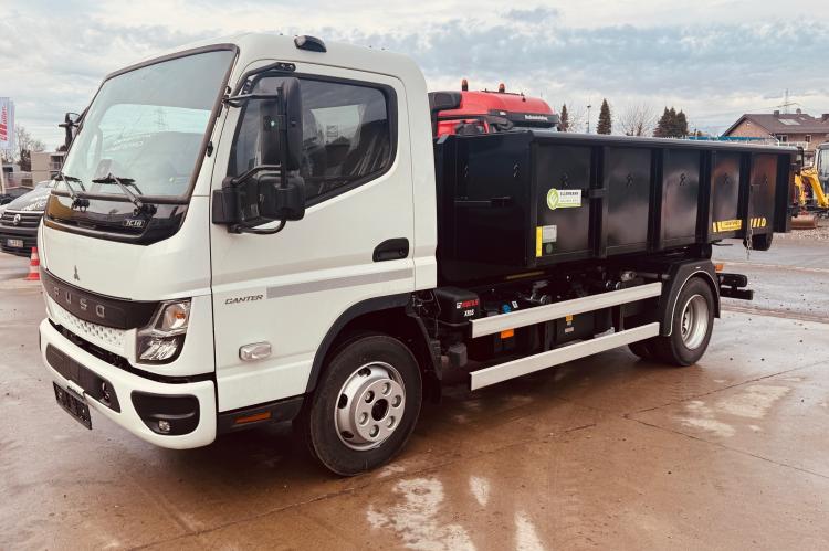 Fuso Canter 7 C 18 Abrollkipper mit HIAB Multilift XR 5 S Fuso_7C18_HIAB_Abroller_neues_Modell_01 83e1d8