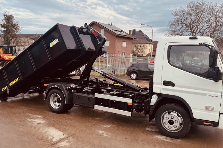 Fuso Canter 7 C 18 Abrollkipper mit HIAB Multilift XR 5 S Fuso_7C18_HIAB_Abroller_neues_Modell_13 638168
