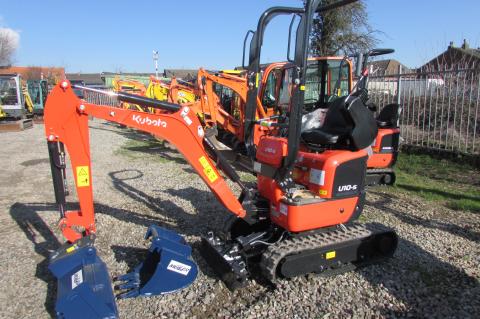 Kubota U 10-5 Side Lever Neu  – Frontansicht (Bild 1)