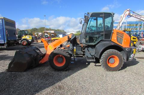 Komatsu WA 100 M-7 IMG_9697 32656d