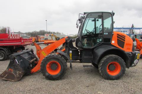 Komatsu WA 100 M-7 IMG_0280 470020