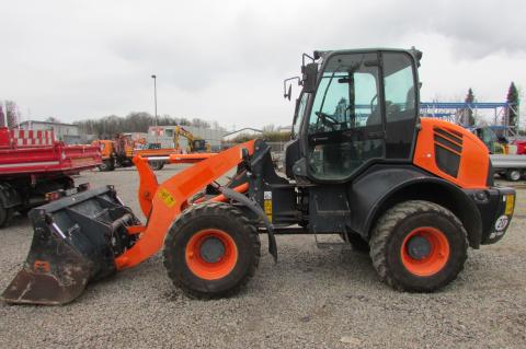 Komatsu WA 100 M-7 IMG_0290 8a17d1