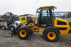 JCB 409 JCB_409_442h_01 a8f7de